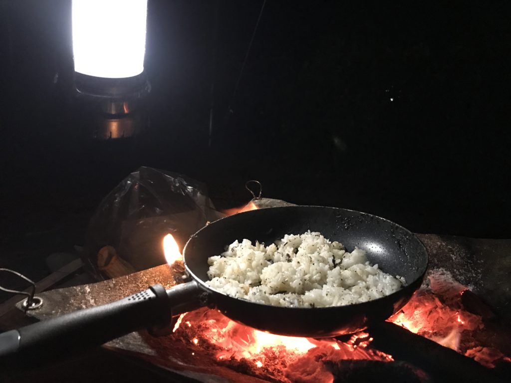 キャンプ夜飯